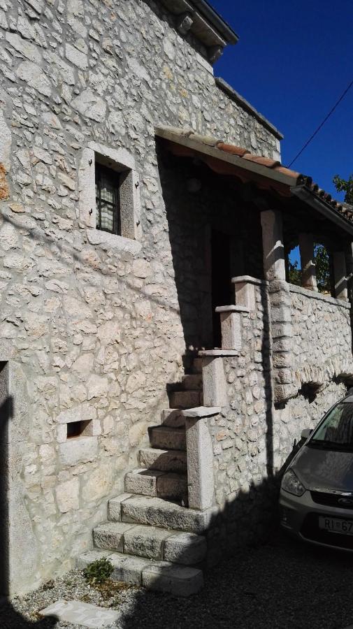Studio Apartments Holy Trinity Novi Vinodolski Exterior photo